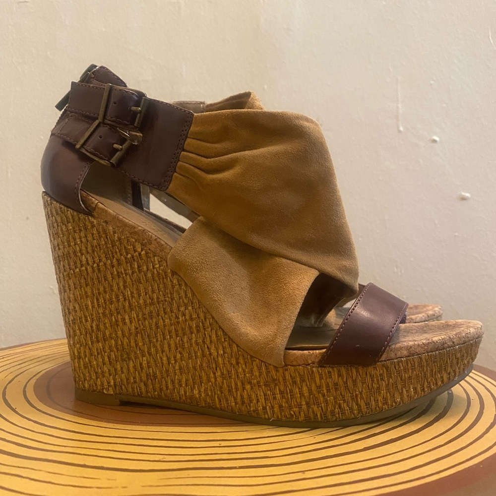 Steve Madden Suede And leather Platform Wedge Size 8 Y2K